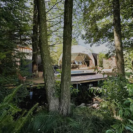 Luksusowy namiot Glamping Tent Between Two Streams